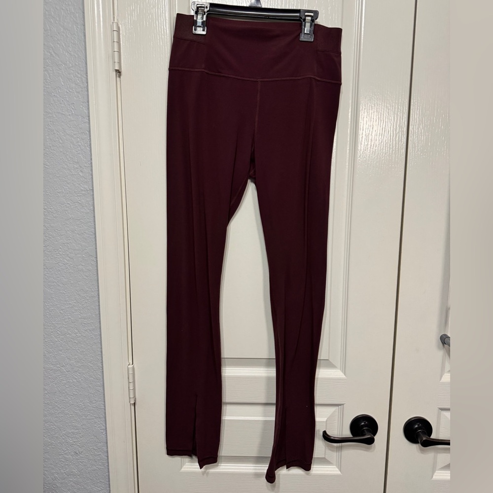 Athleta Aura Split Pant in Powervita